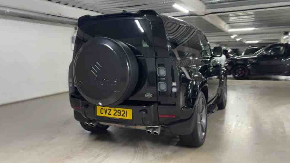 More views of Land Rover Defender 90