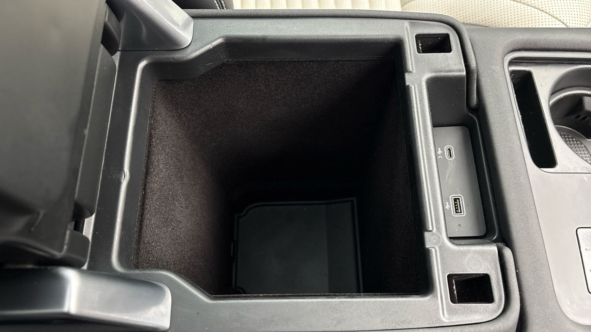 Land Rover Discovery Image 30