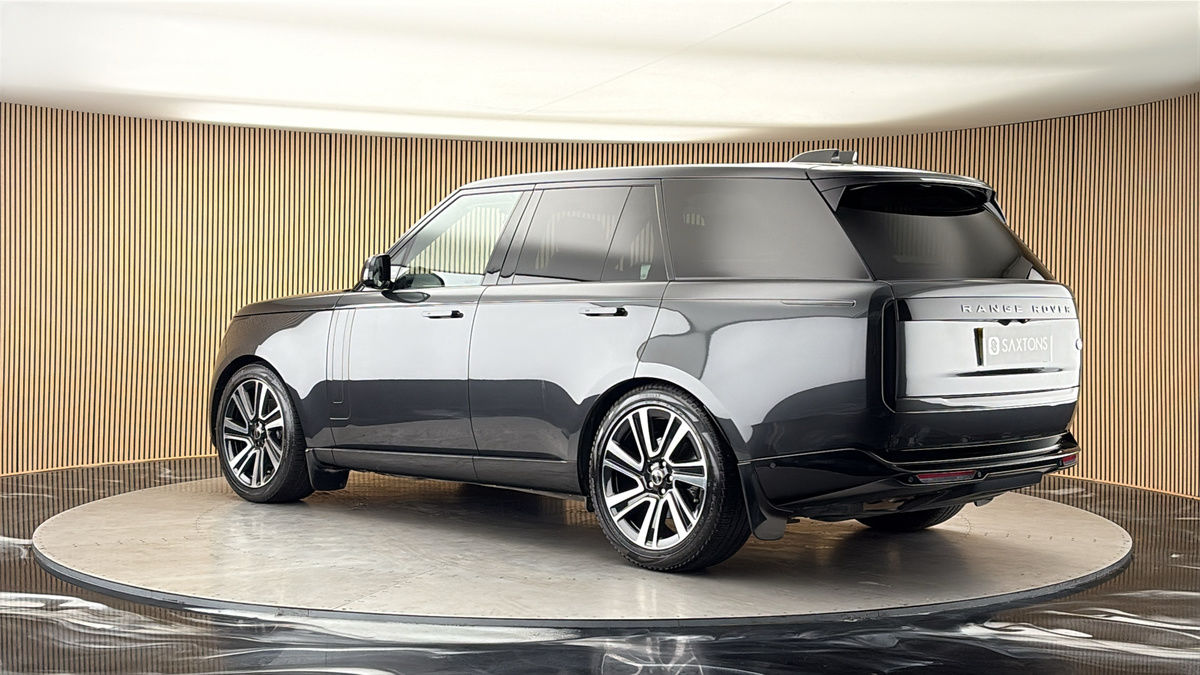 More views of Land Rover Range Rover