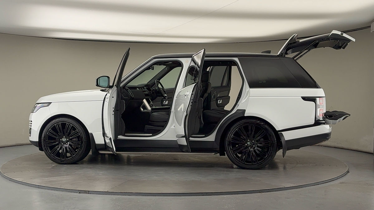 More views of Land Rover Range Rover