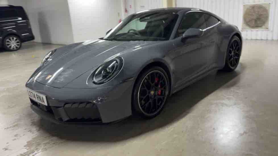 More views of Porsche 911