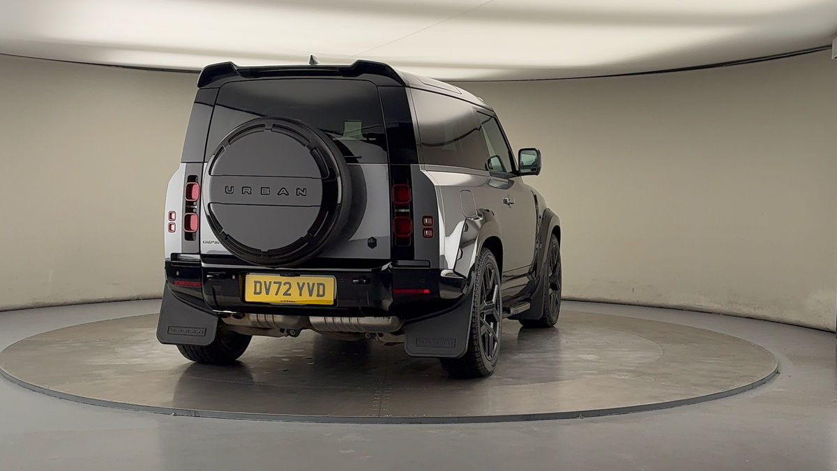 More views of Land Rover Defender 90