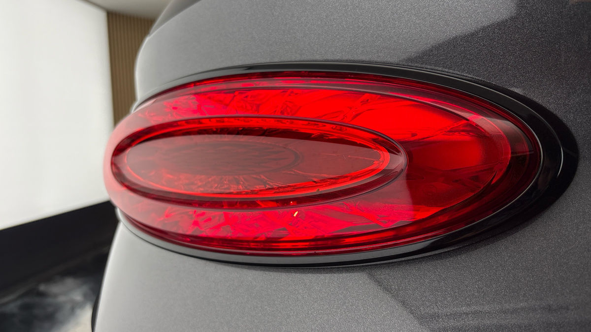 Bentley Bentayga Image 64