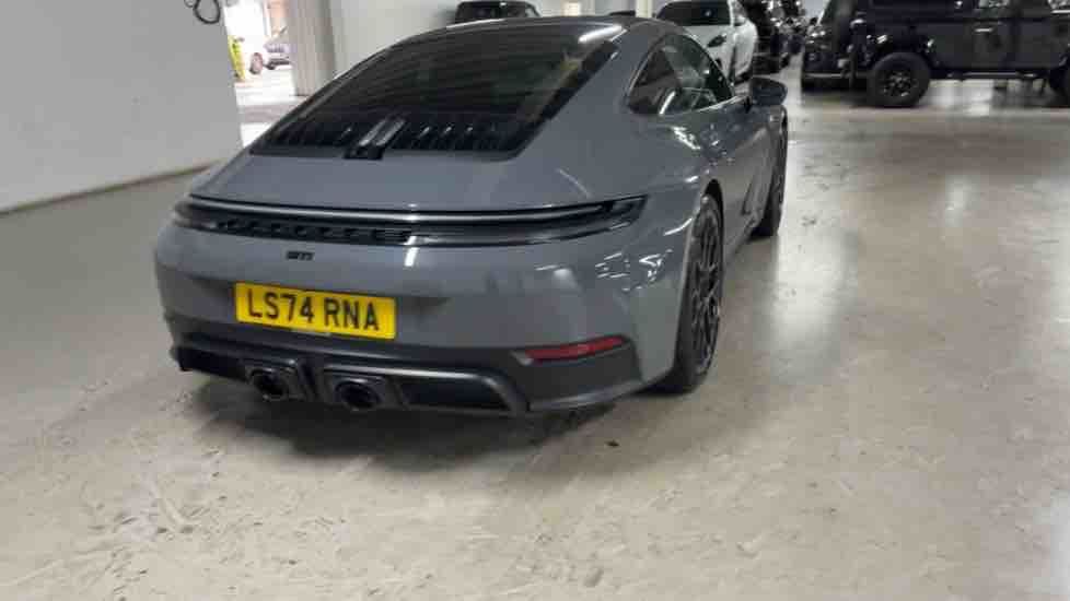 More views of Porsche 911