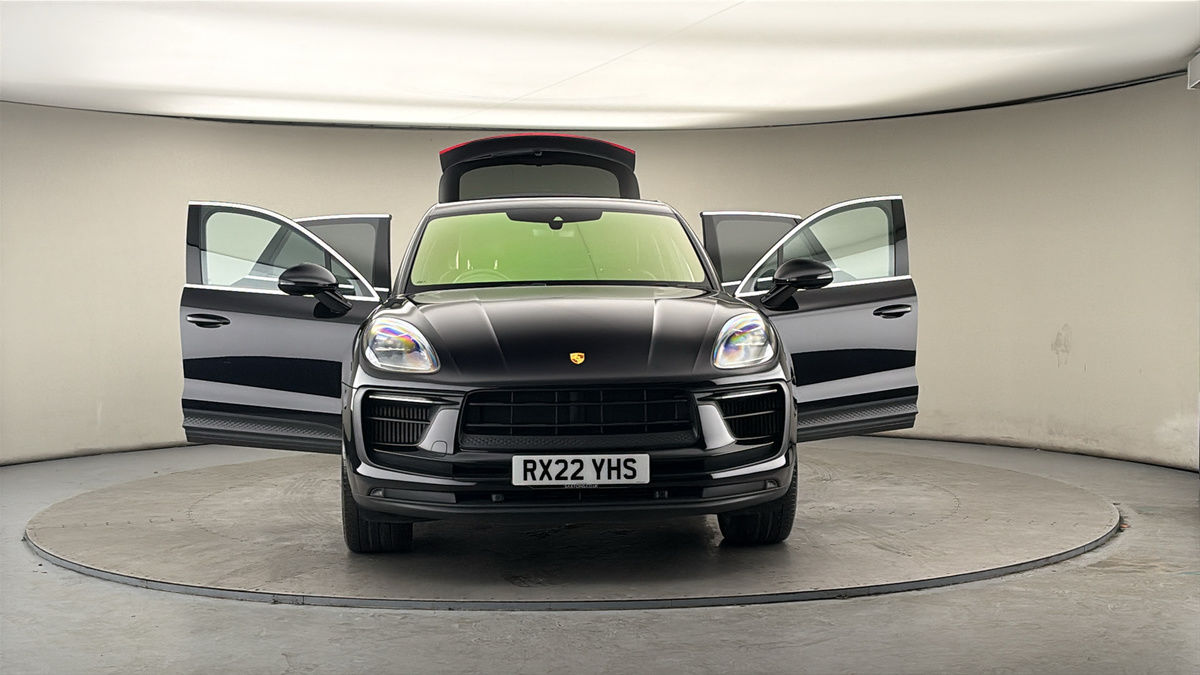 More views of Porsche Macan