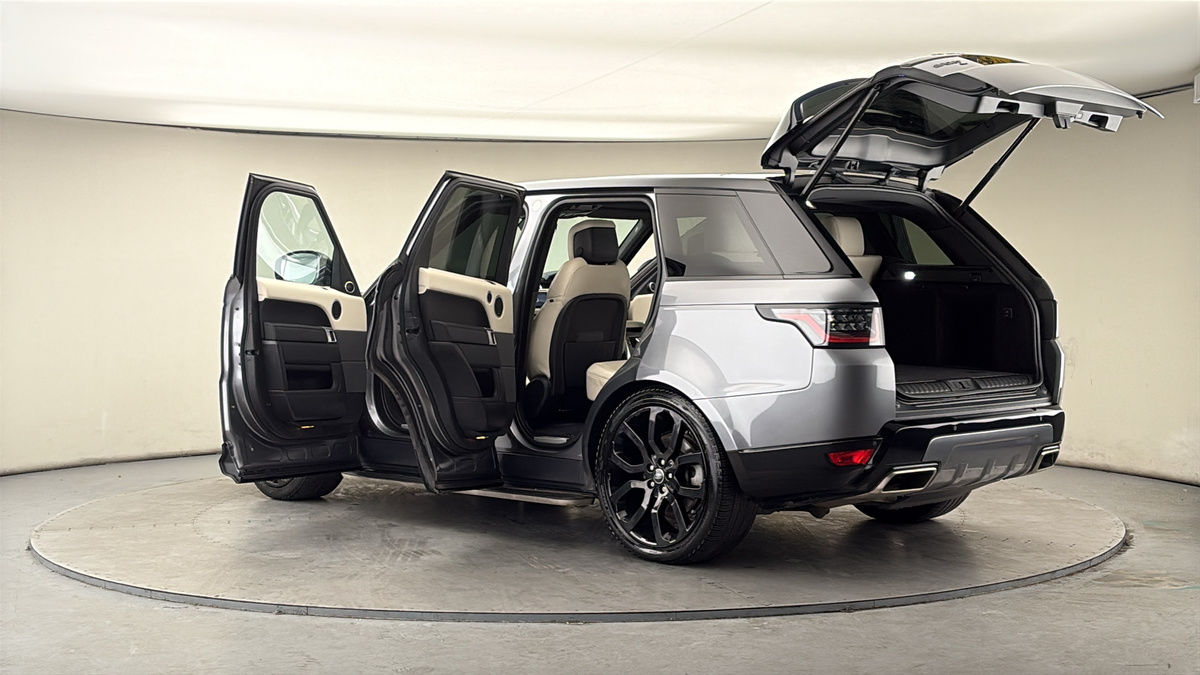 More views of Land Rover Range Rover Sport