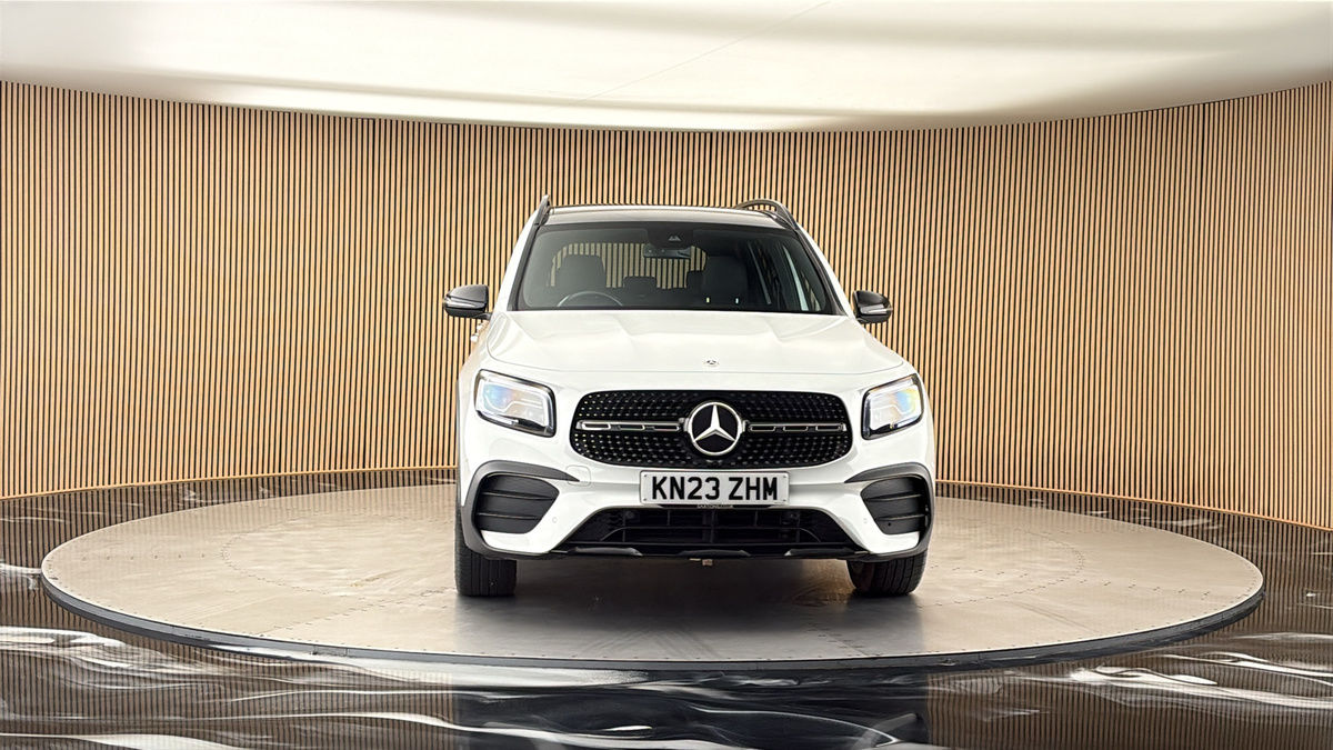 More views of Mercedes-Benz GLB