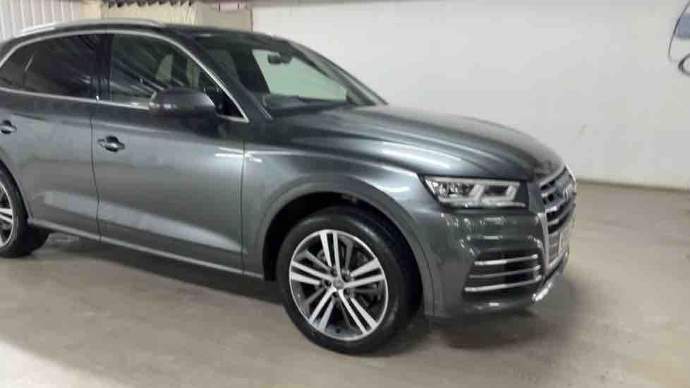 More views of Audi Q5