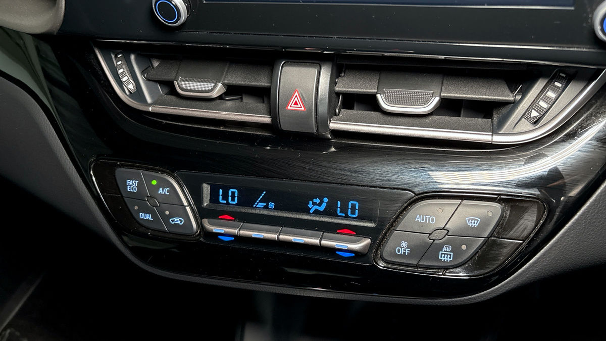 Toyota C-HR Image 9