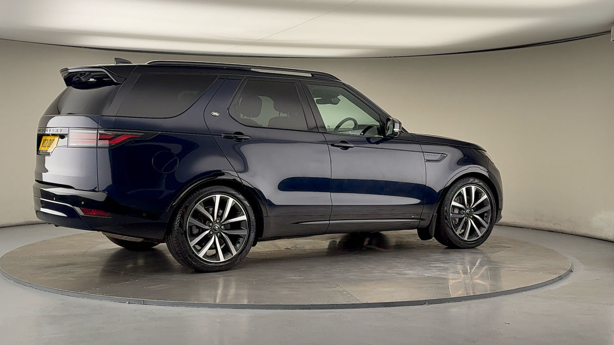 More views of Land Rover Discovery