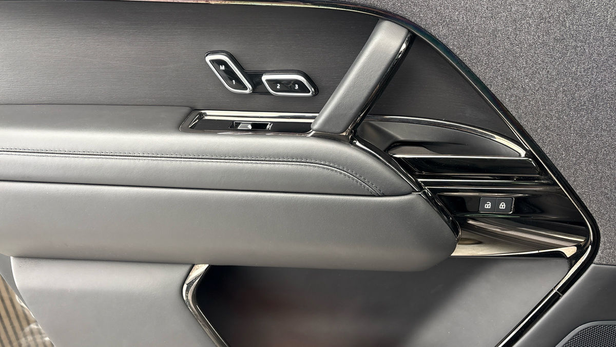 Land Rover Range Rover Sport Image 19