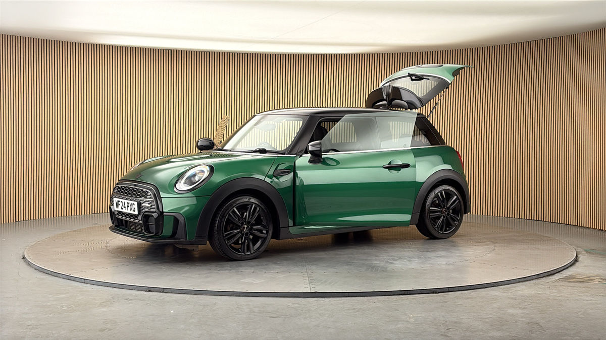 More views of MINI Hatch