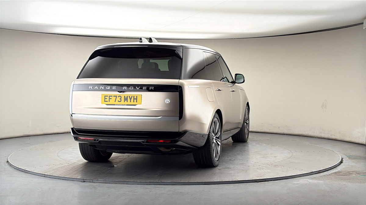 More views of Land Rover Range Rover