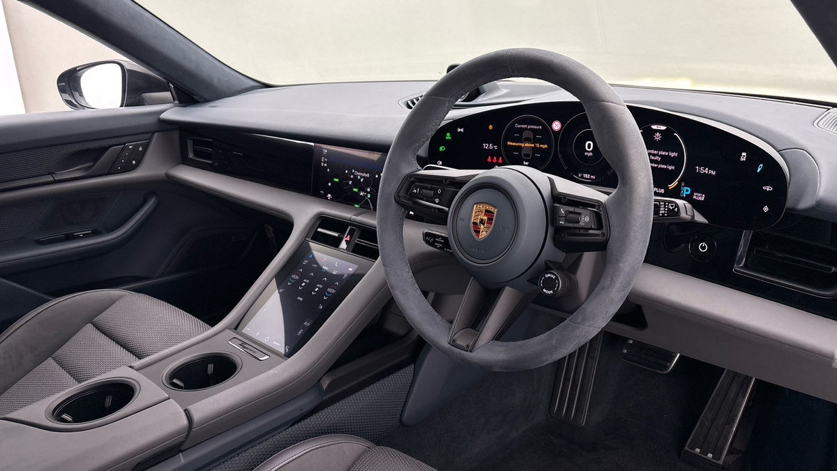 Porsche Taycan Image 5