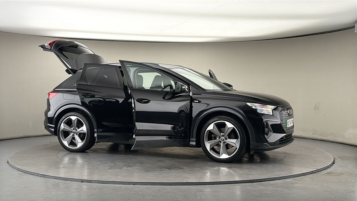 More views of Audi Q4 e-tron