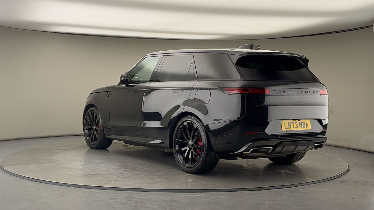 Land Rover Range Rover Sport Image 2