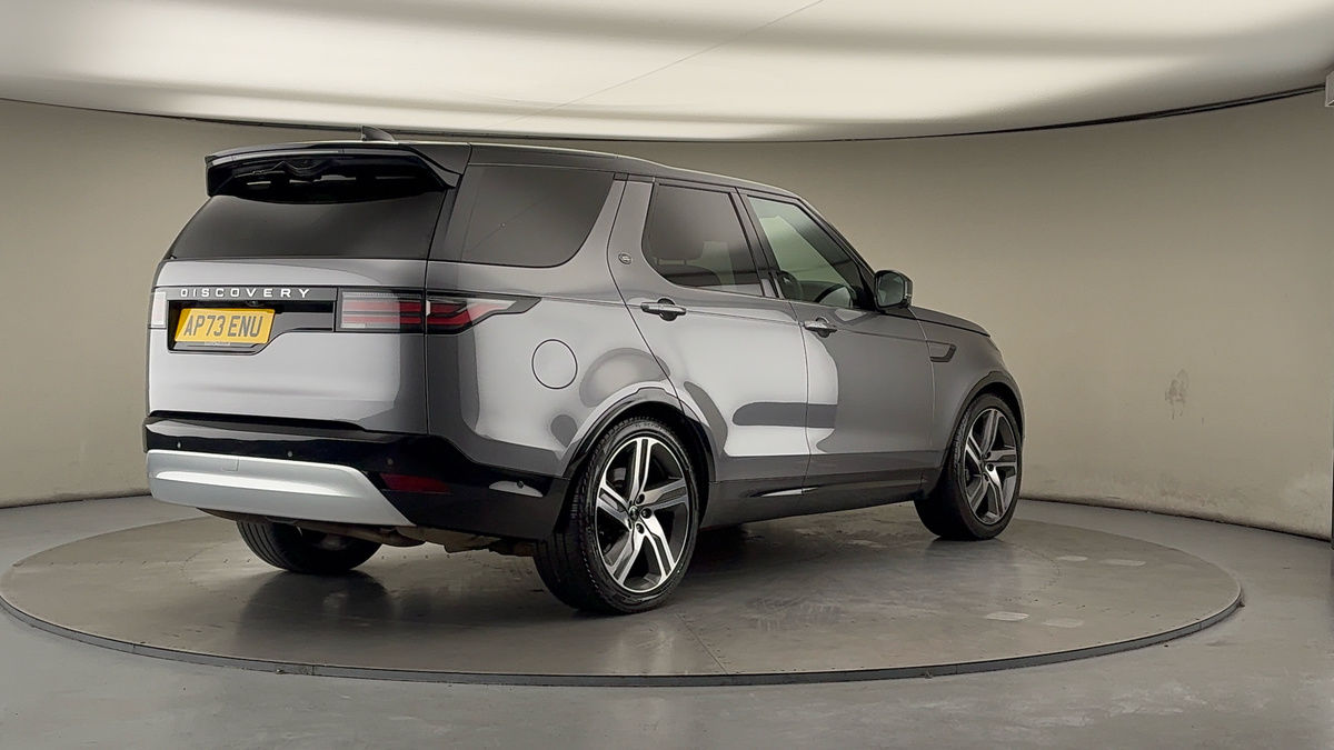 More views of Land Rover Discovery