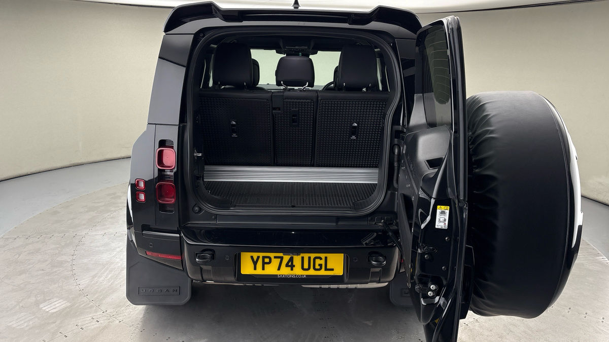 Land Rover Defender 90 Urban Image 11