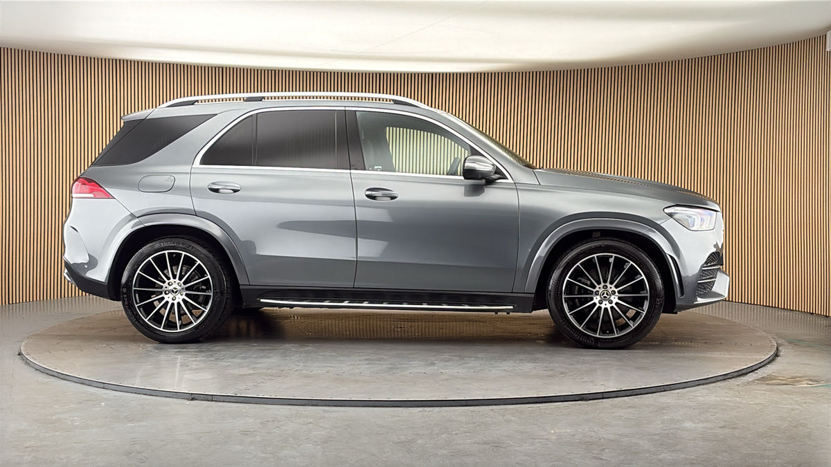 More views of Mercedes-Benz GLE