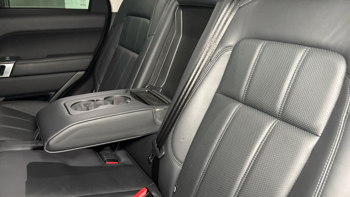Land Rover Range Rover Sport Image 9