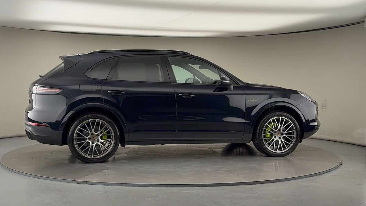 More views of Porsche Cayenne