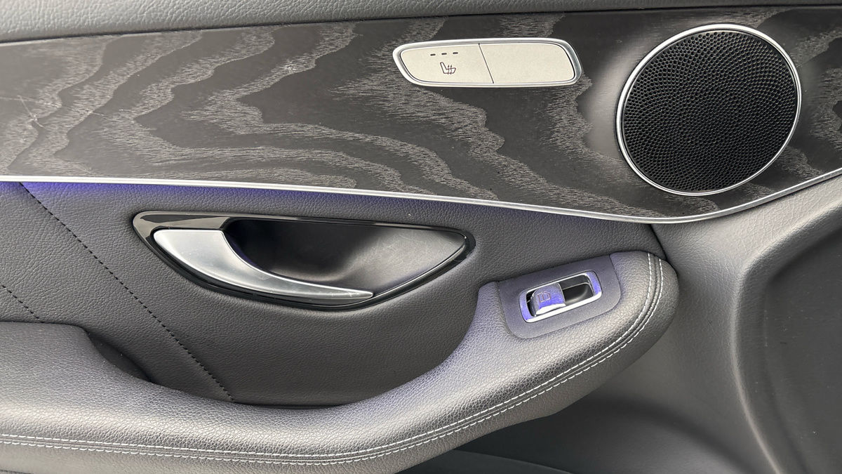 Mercedes-Benz GLC Image 19
