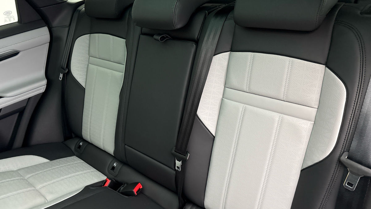 Land Rover Range Rover Evoque Image 8