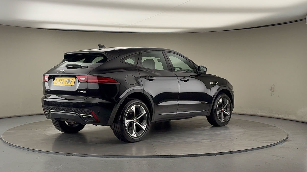 Jaguar E-PACE Image 21
