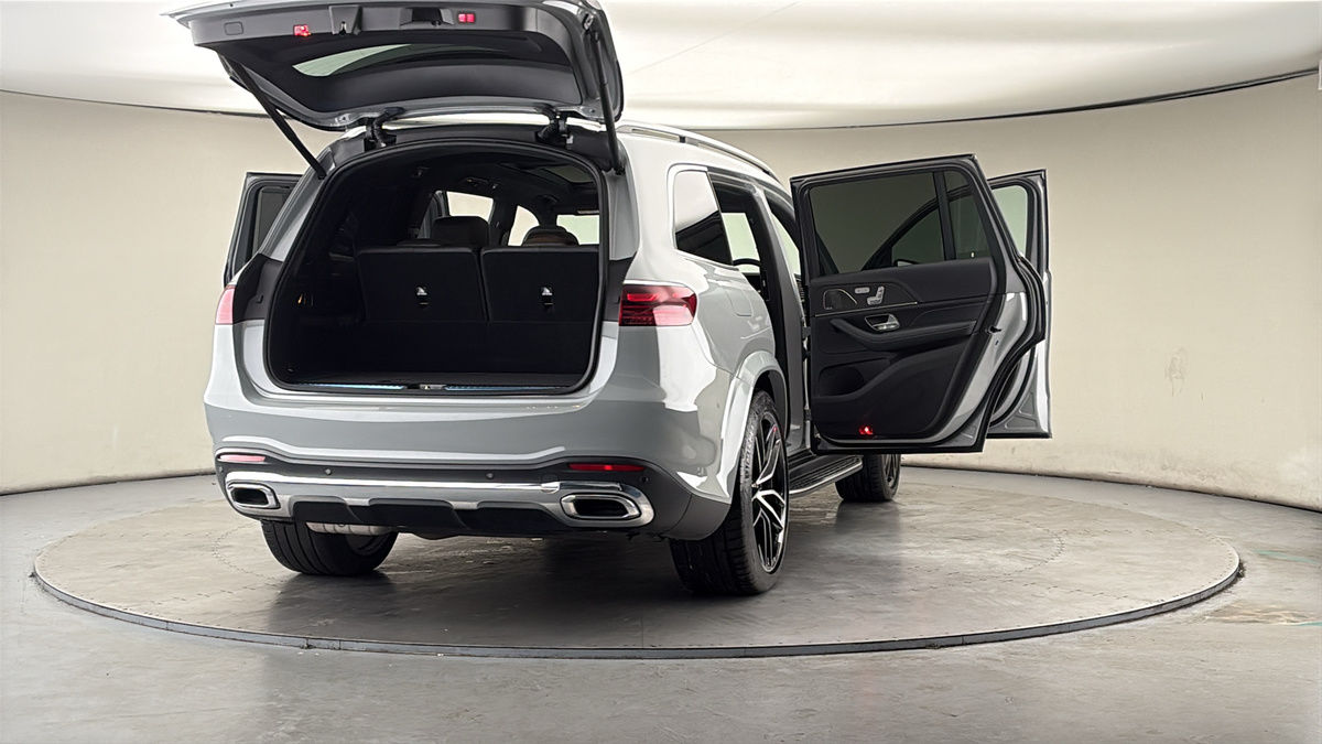 More views of Mercedes-Benz GLS