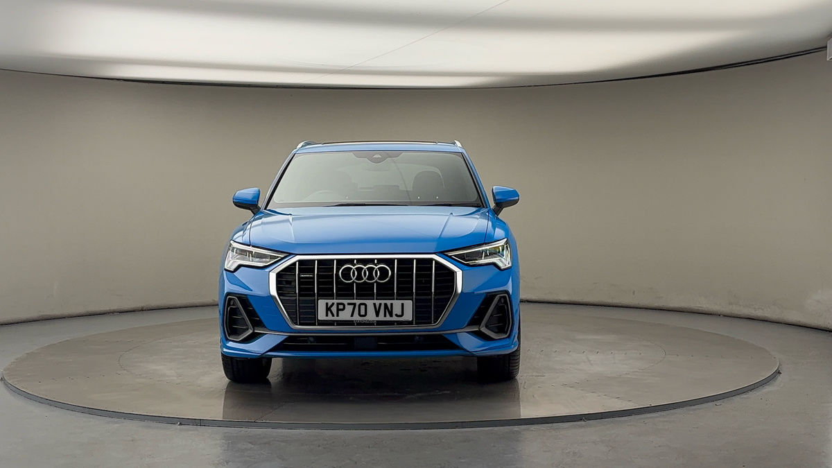 Audi Q3 Image 9