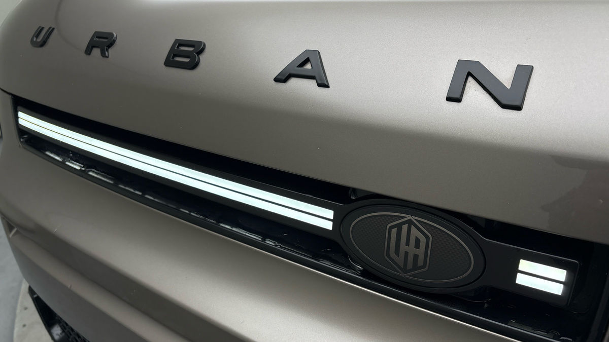 Land Rover Defender 110 Urban Image 24