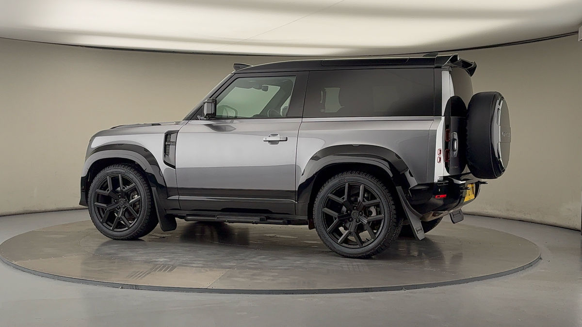More views of Land Rover Defender 90