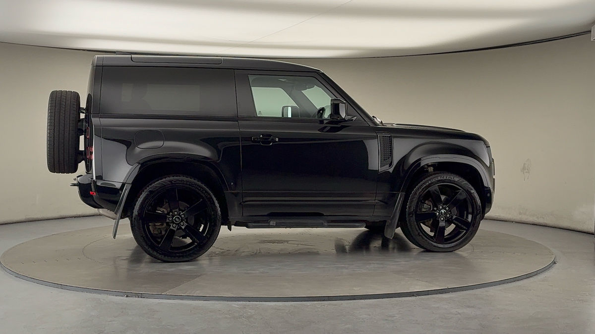 More views of Land Rover Defender 90