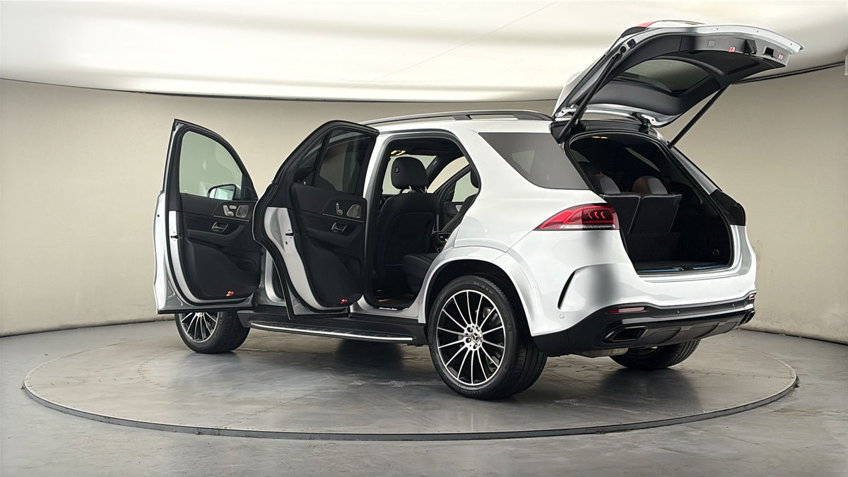 More views of Mercedes-Benz GLE