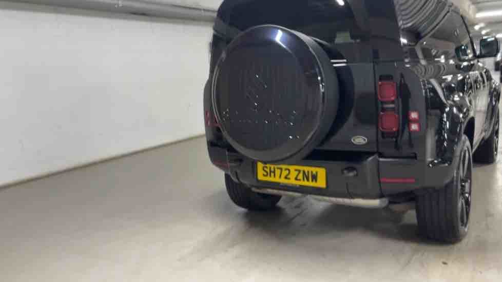 More views of Land Rover Defender 90