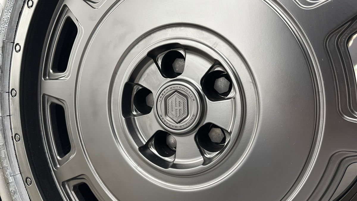 Land Rover Defender 110 Urban Image 34