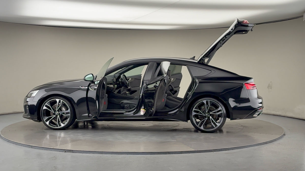 More views of Audi A5