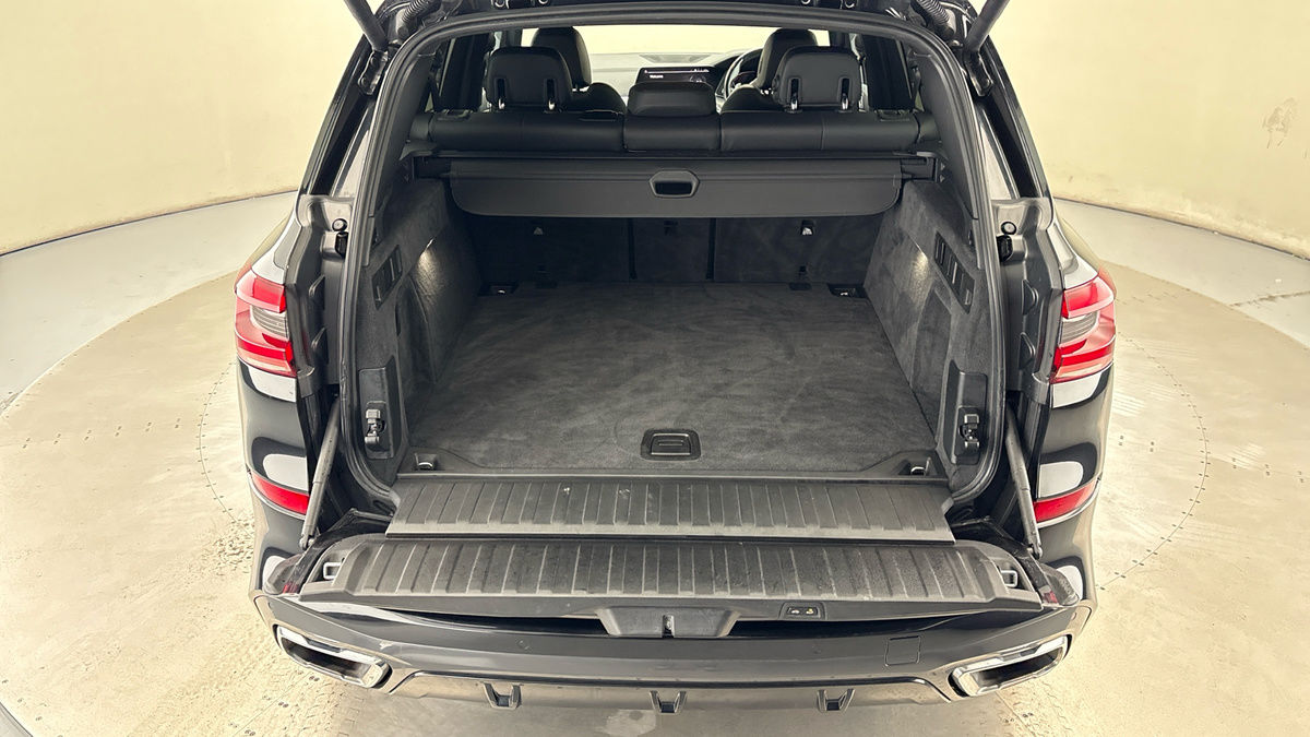 BMW X5 Image 11