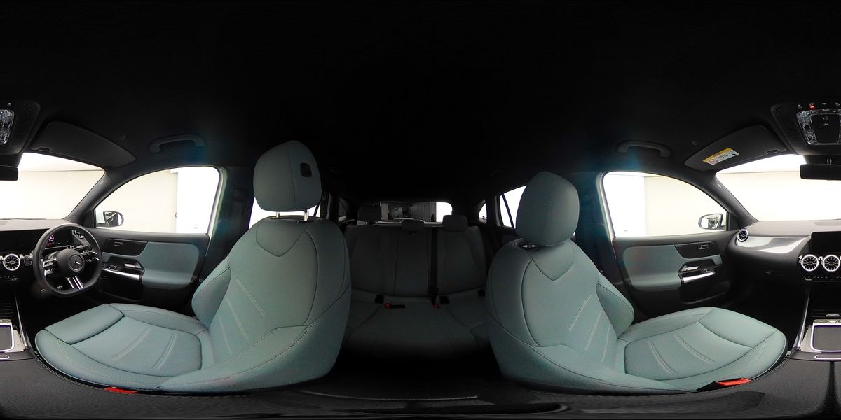 More views of Mercedes-Benz GLA