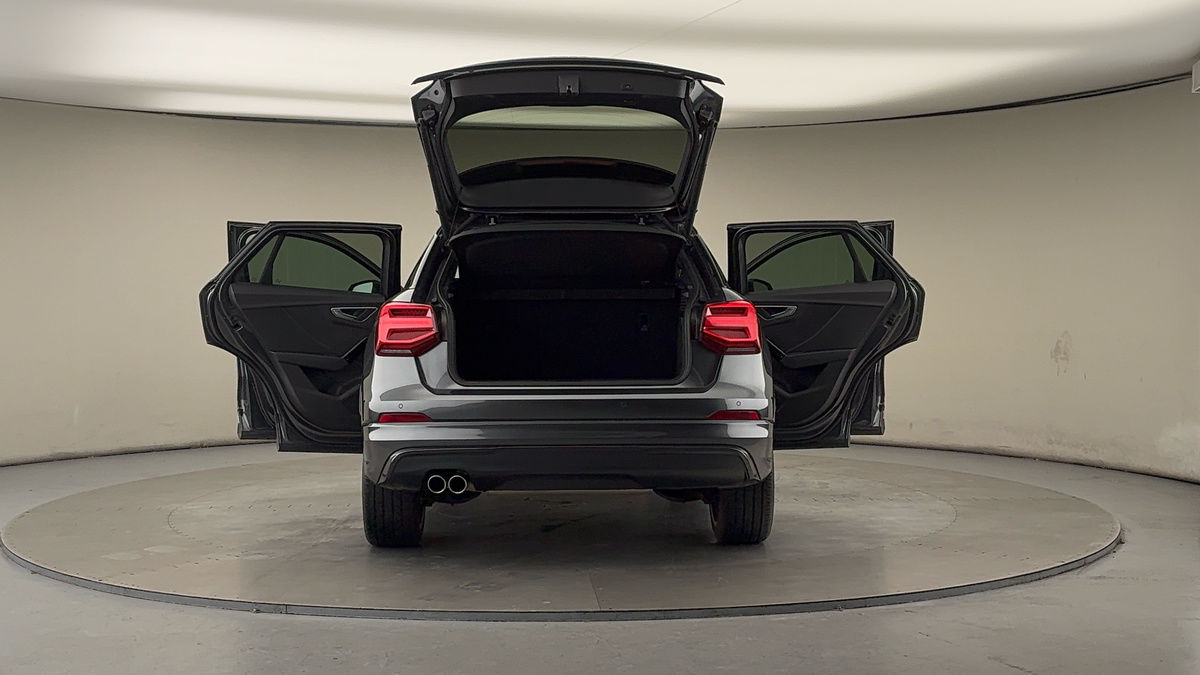 More views of Audi Q2