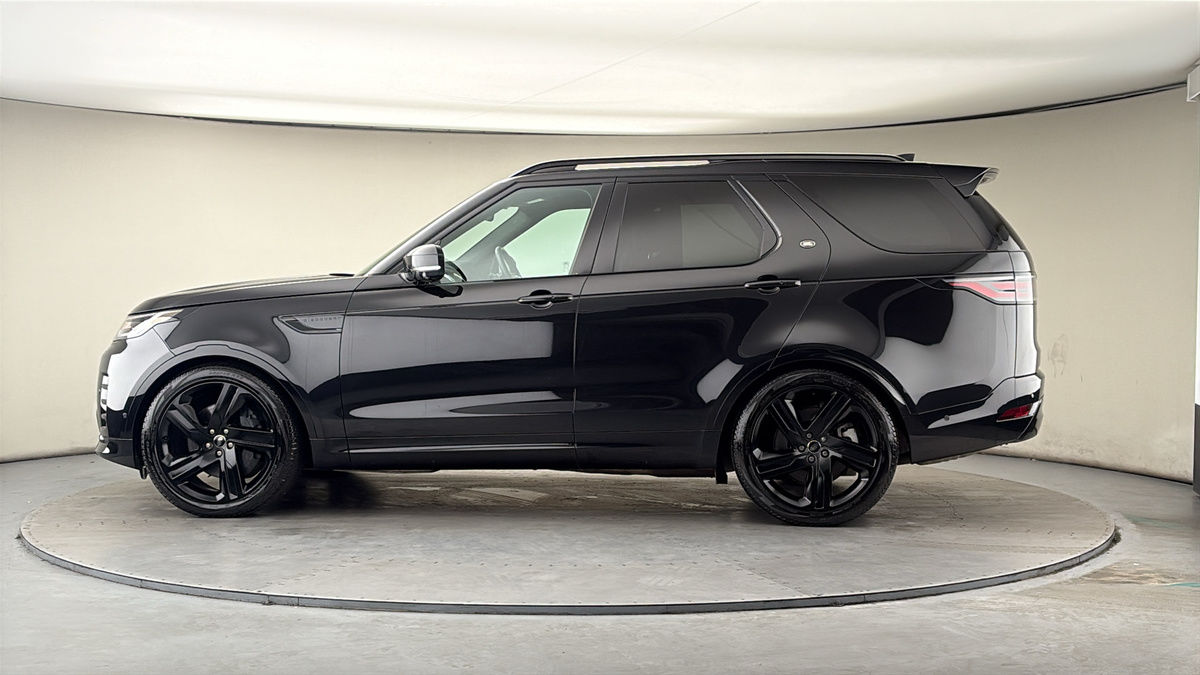 More views of Land Rover Discovery