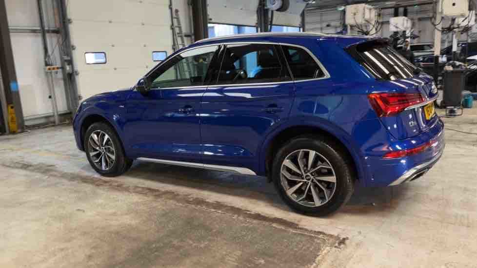 More views of Audi Q5