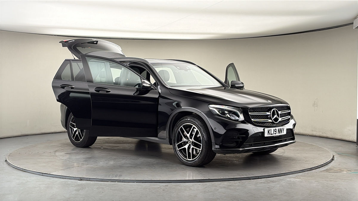 More views of Mercedes-Benz GLC