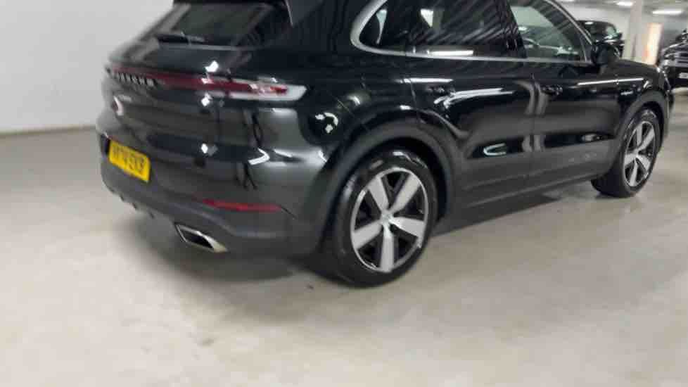 More views of Porsche Cayenne
