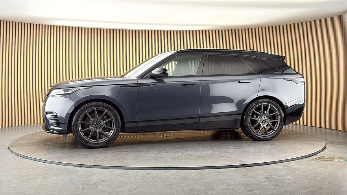More views of Land Rover Range Rover Velar