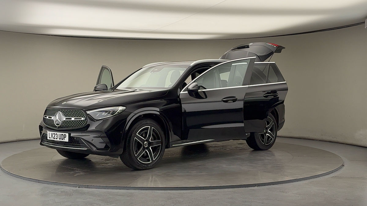 Mercedes-Benz GLC Image 22