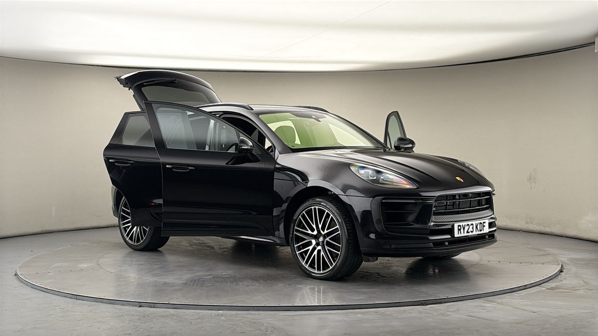 More views of Porsche Macan