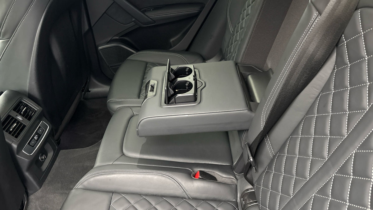 Audi SQ5 Image 9