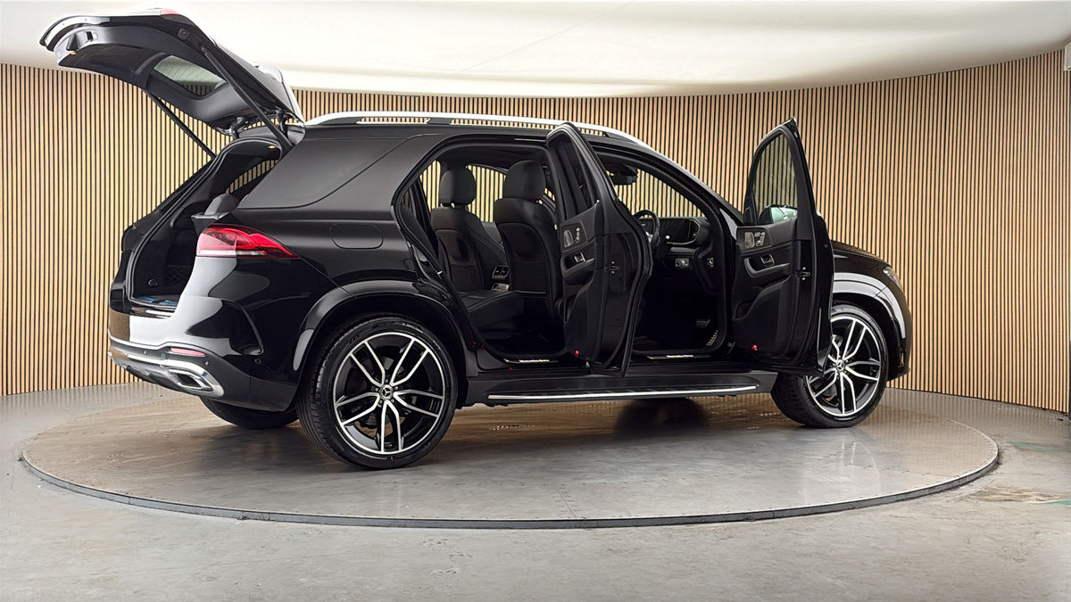 More views of Mercedes-Benz GLE