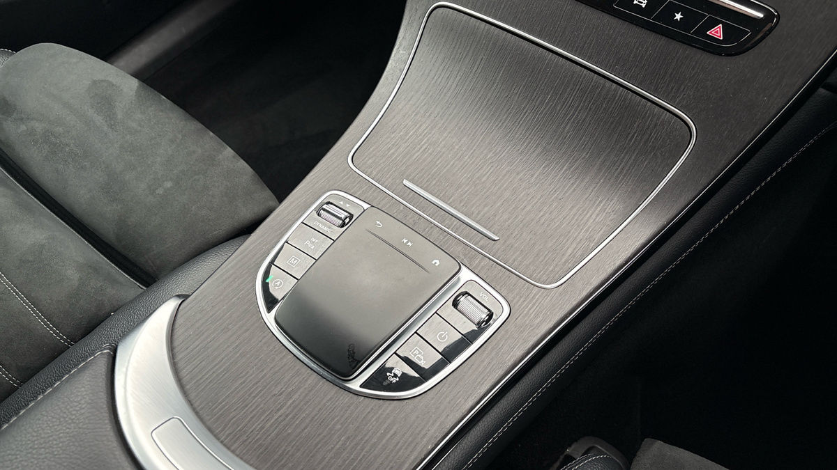 Mercedes-Benz GLC Image 18